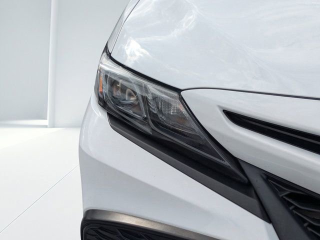 Used 2023 Toyota Camry SE image 8