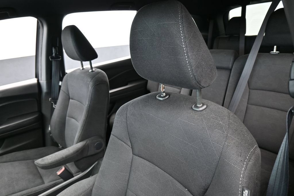 Used 2022 Honda Pilot Sport image 16