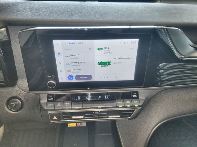Used 2025 Toyota Camry LE FWD image 16