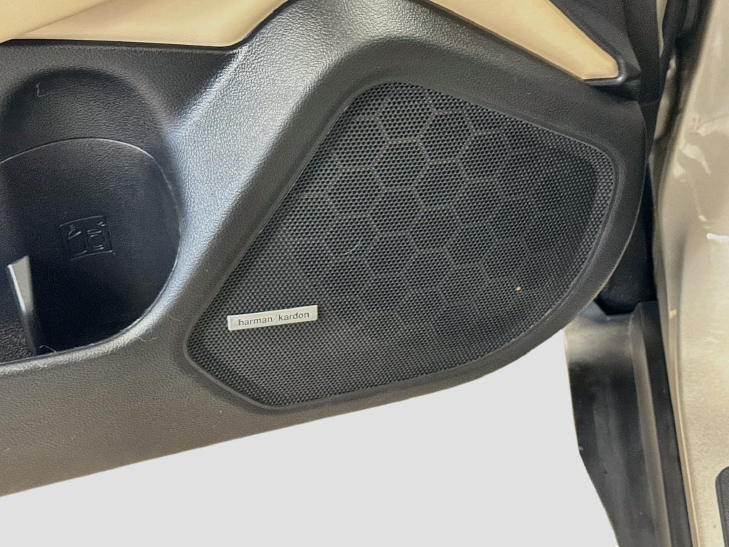 Used 2019 Subaru Outback 2.5i Limited w/ Protection Package #1 AWD/4WD image 17