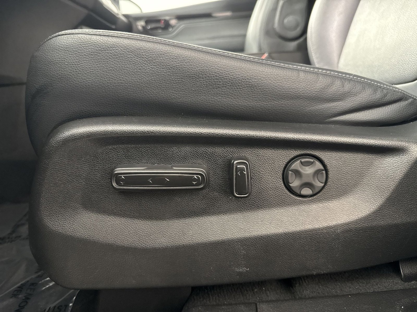 Used 2024 Honda Odyssey Touring image 14