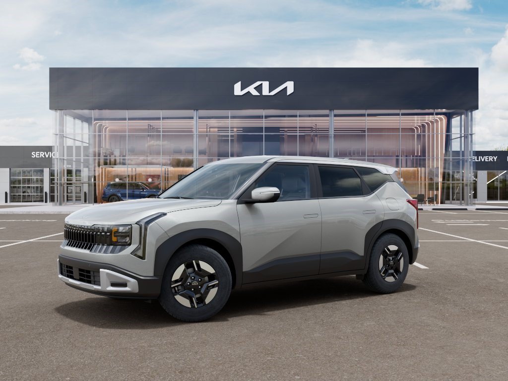 New 2027 Kia Seltos LX FWD image 3