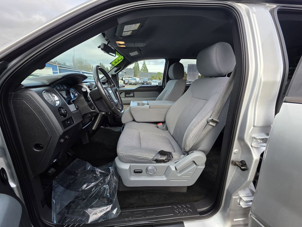 Used 2013 Ford F150 XLT w/ Mid Equipment Group image 15