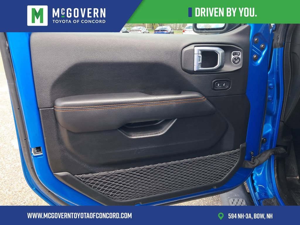 Used 2022 Jeep Gladiator Mojave w/ LED Lighting Group AWD/4WD image 11