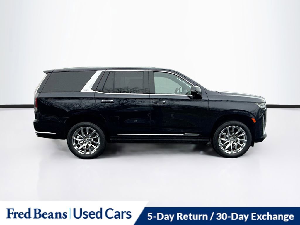 Used 2023 Cadillac Escalade Premium Luxury w/ LPO, Radiant Package AWD/4WD image 9