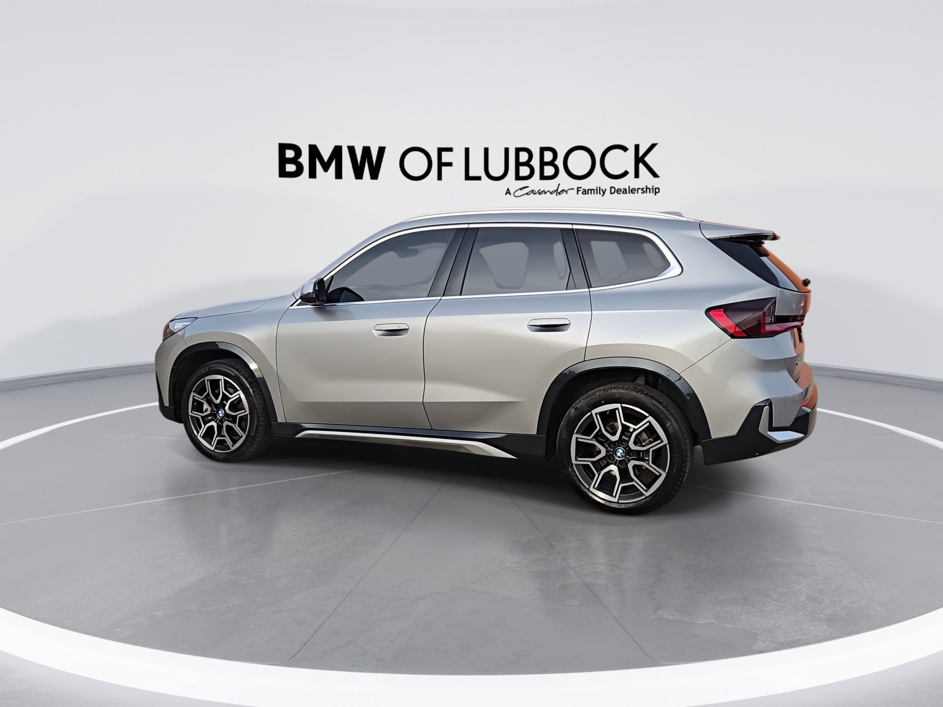 Used 2023 BMW X1 xDrive28i w/ Premium Package AWD/4WD image 6