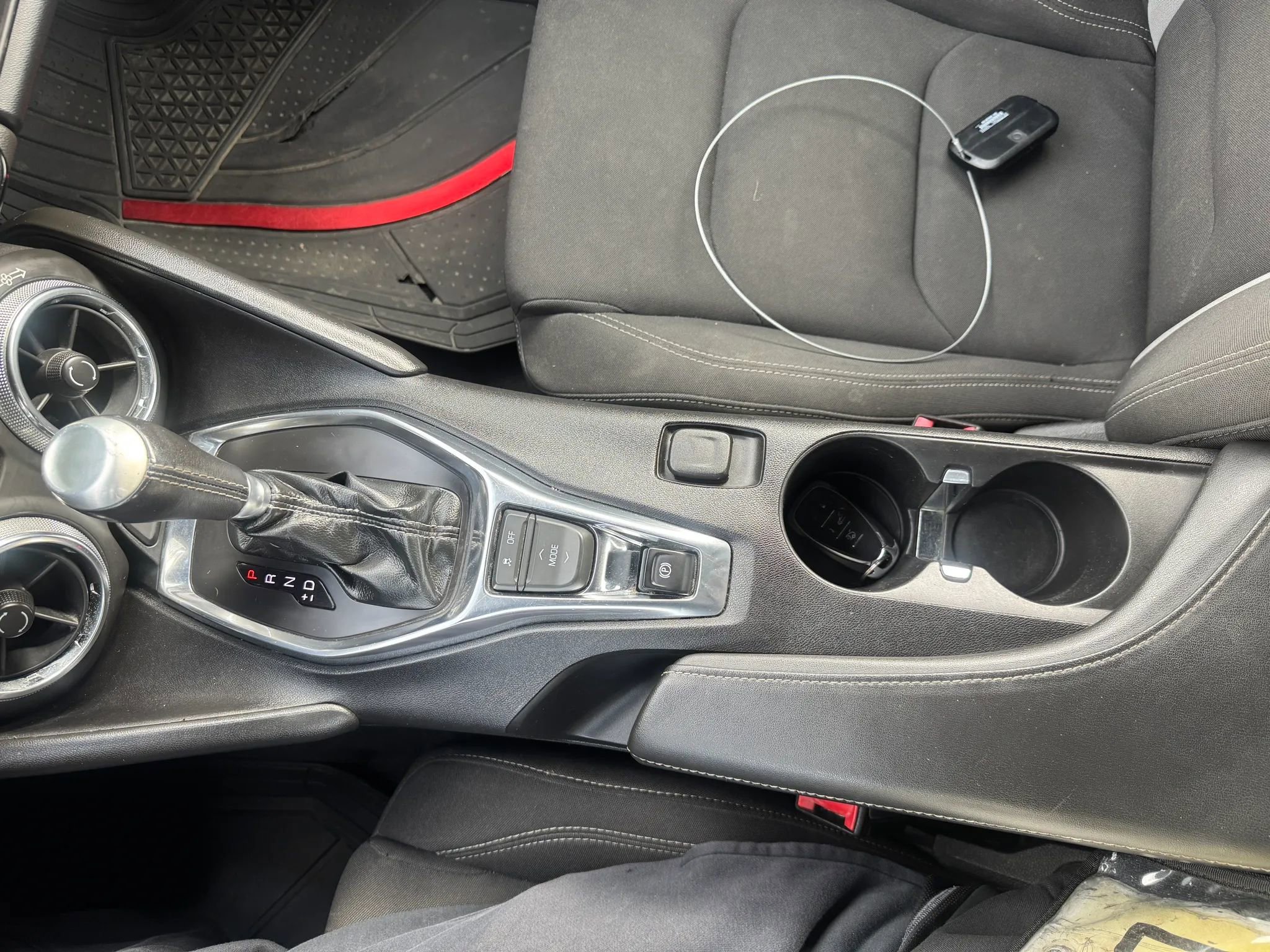 Used 2020 Chevrolet Camaro LT RWD image 18