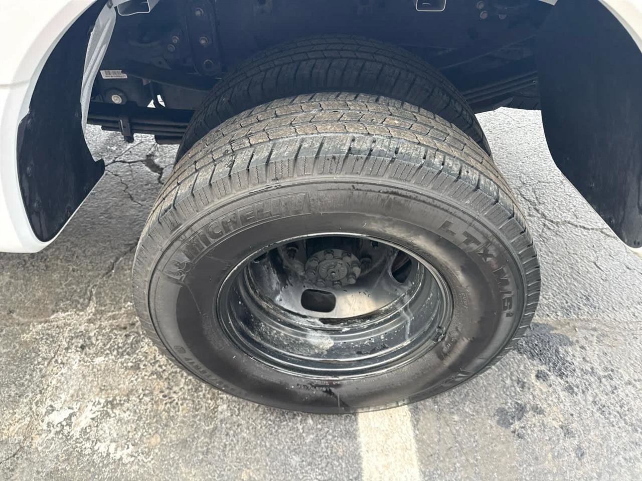 Used 2025 Ford F350 XLT image 12