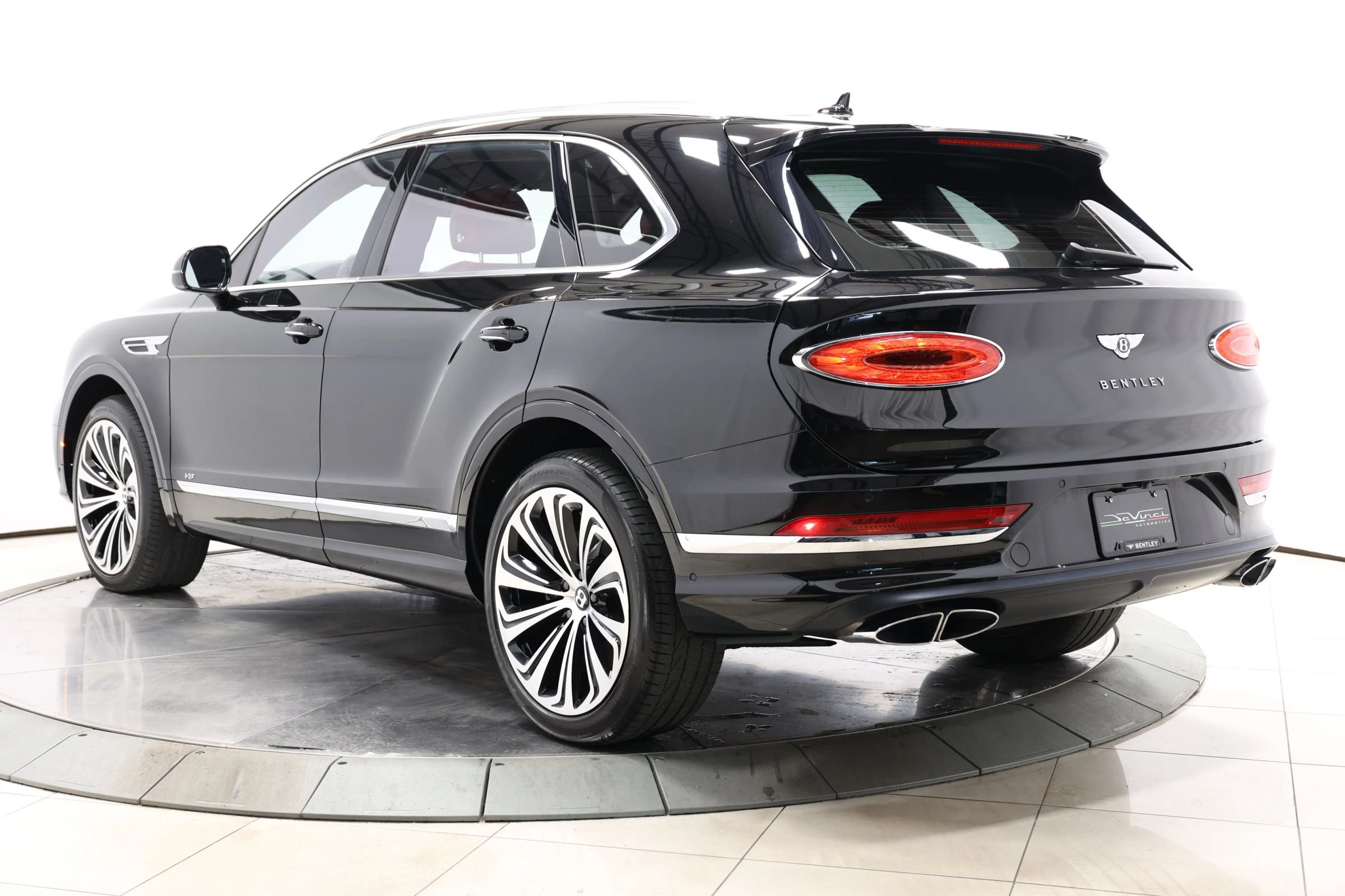 Used 2022 Bentley Bentayga AWD/4WD image 70