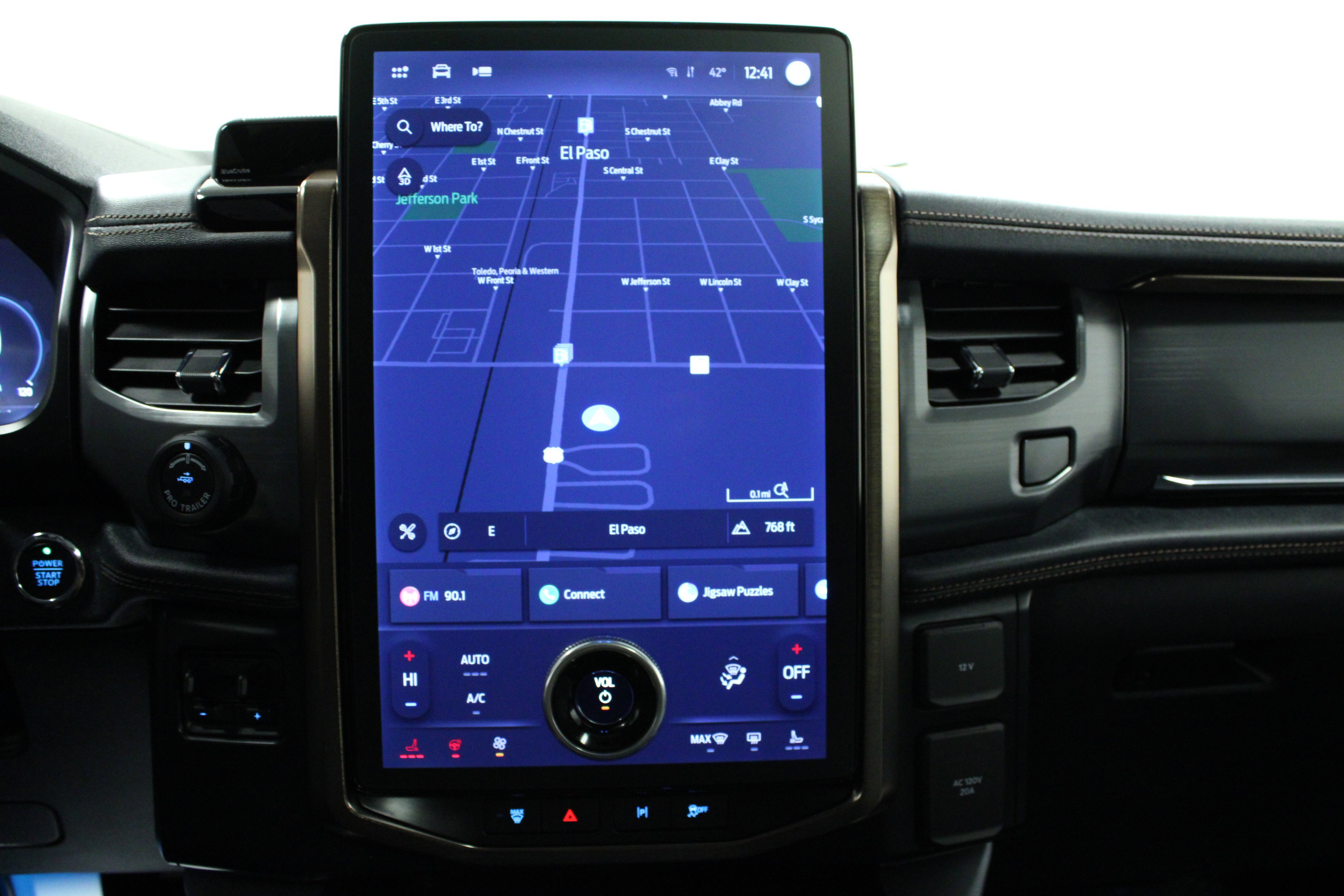 Used 2023 Ford F150 Lightning Lariat w/ Equipment Group 511A High image 23