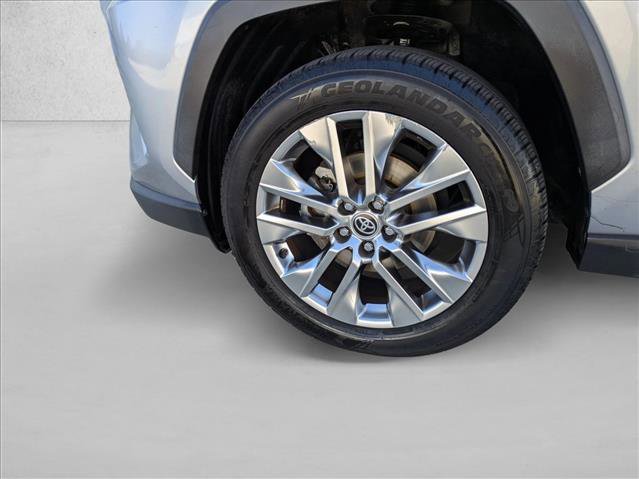 Certified 2020 Toyota RAV4 XLE Premium image 24