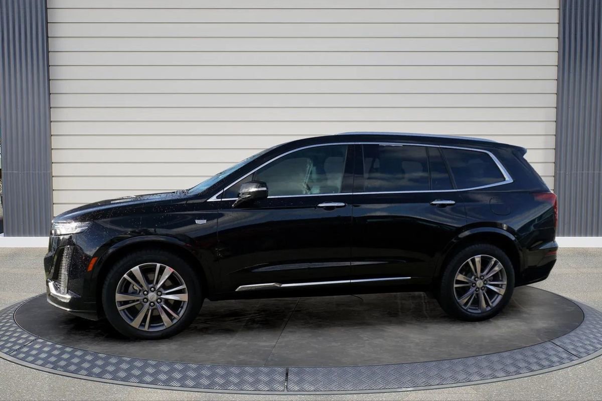 Used 2020 Cadillac XT6 Premium Luxury image 4