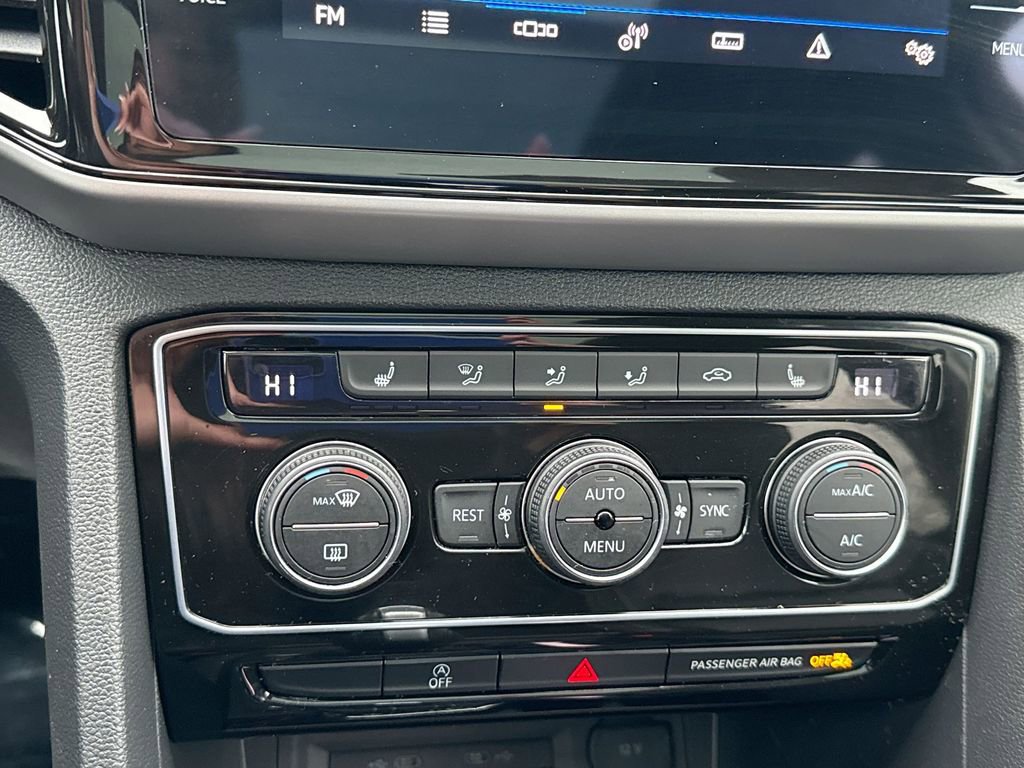 Used 2023 Volkswagen Atlas SEL R-Line image 17