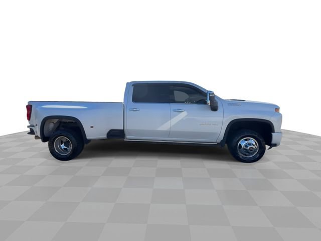 Used 2022 Chevrolet Silverado 3500 High Country w/ Technology Package image 9