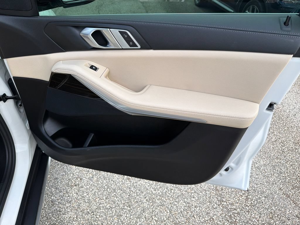 Used 2020 BMW X5 sDrive40i w/ Premium Package RWD image 14