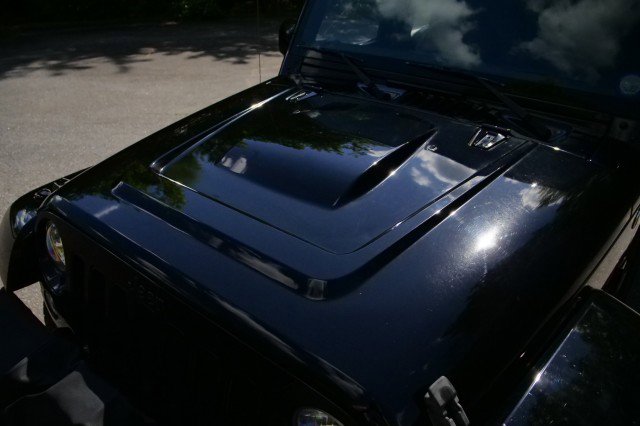 Used 2015 Jeep Wrangler Unlimited Sahara image 39