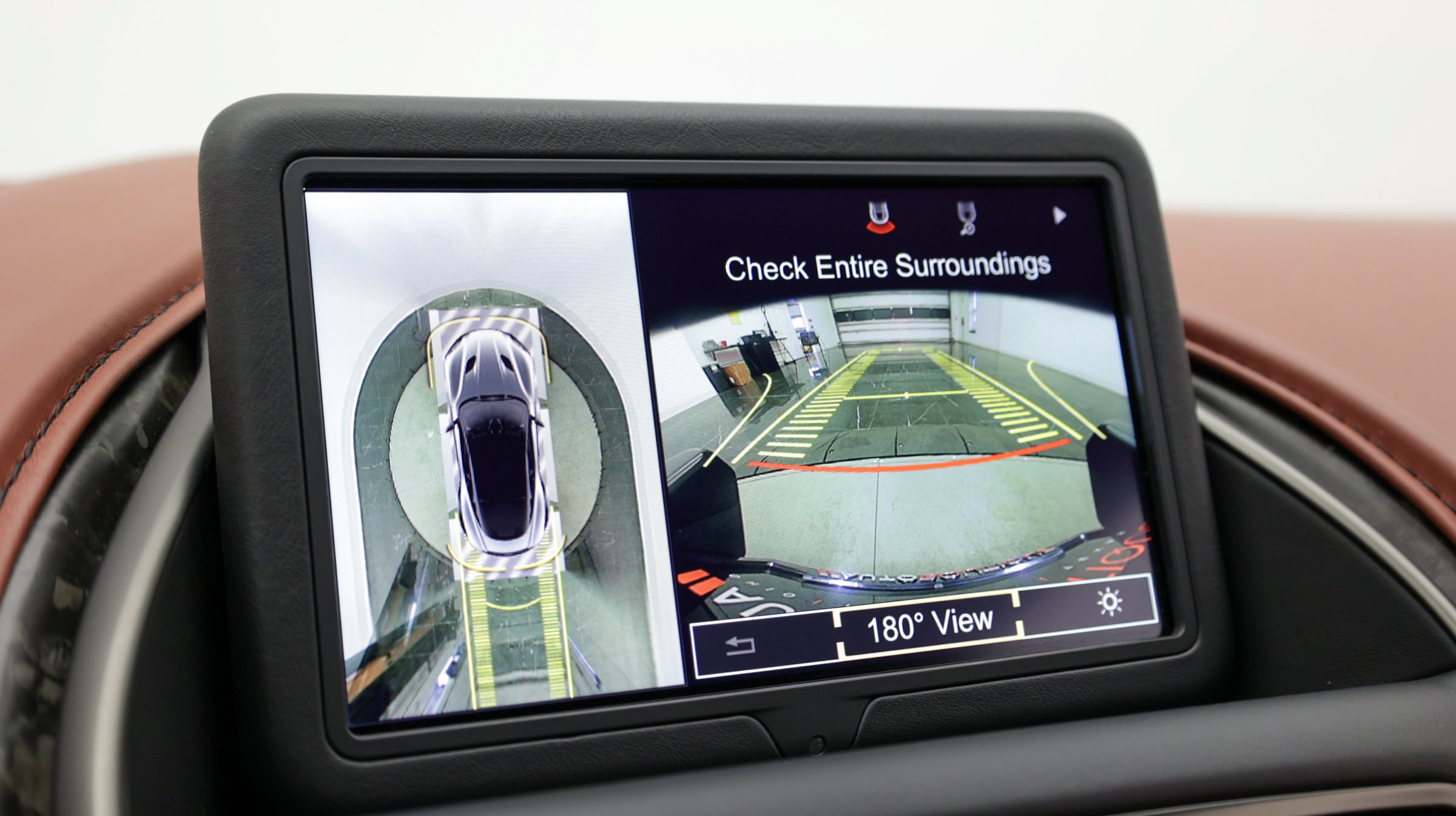 Used 2019 Aston Martin DBS Superleggera RWD image 39