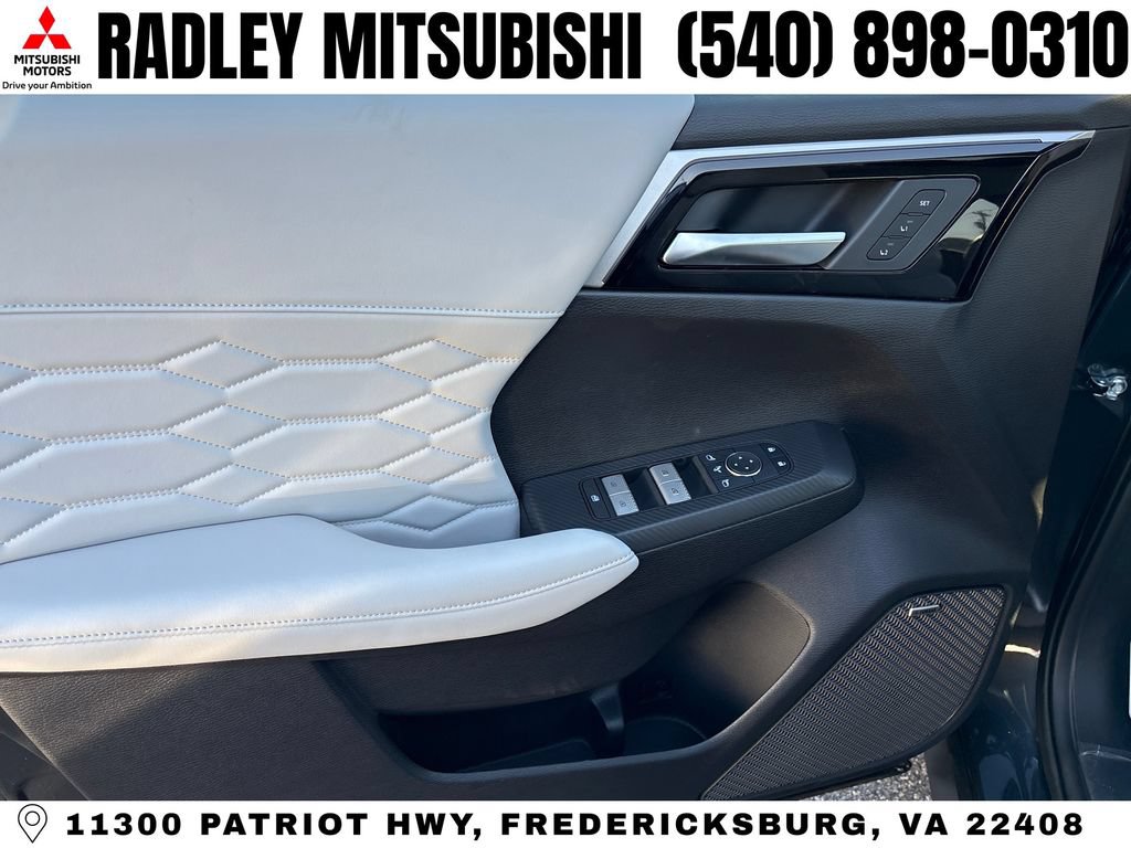 New 2026 Mitsubishi Outlander SEL AWD/4WD image 12