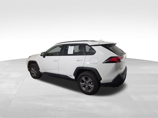 Used 2025 Toyota RAV4 XLE image 10