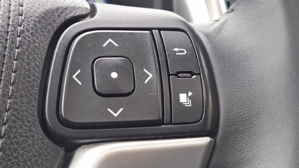 Used 2016 Toyota Highlander Limited AWD/4WD image 30