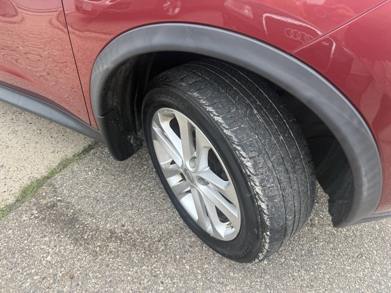 Used 2015 Nissan Juke SV image 6