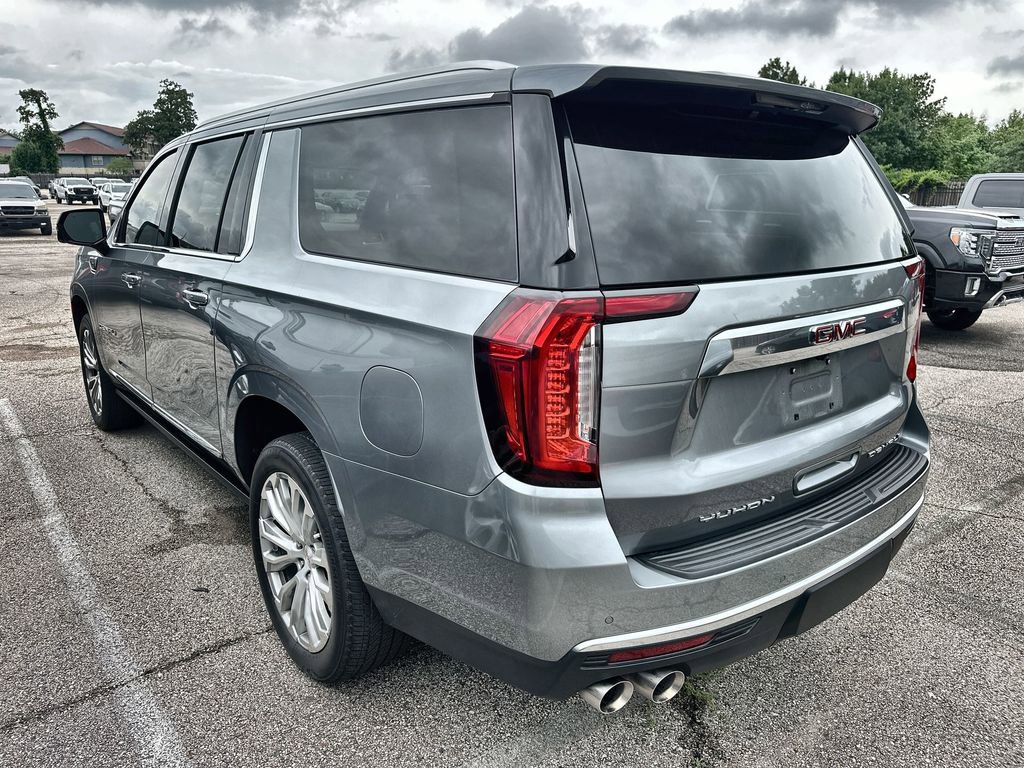Used 2023 GMC Yukon XL Denali AWD/4WD image 9