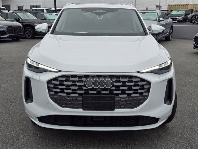 Used 2025 Audi Q5 Premium Plus w/ Premium Plus image 37