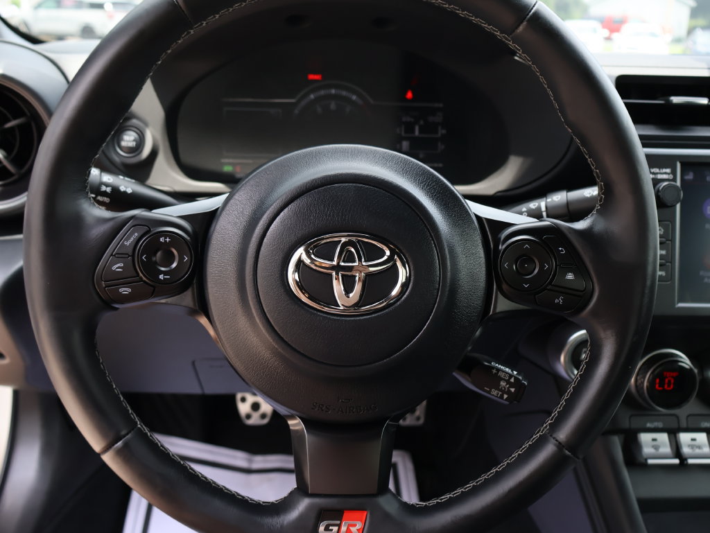 Used 2025 Toyota GR86 Premium w/ ALL Weather Mat Package (TMS) RWD image 27