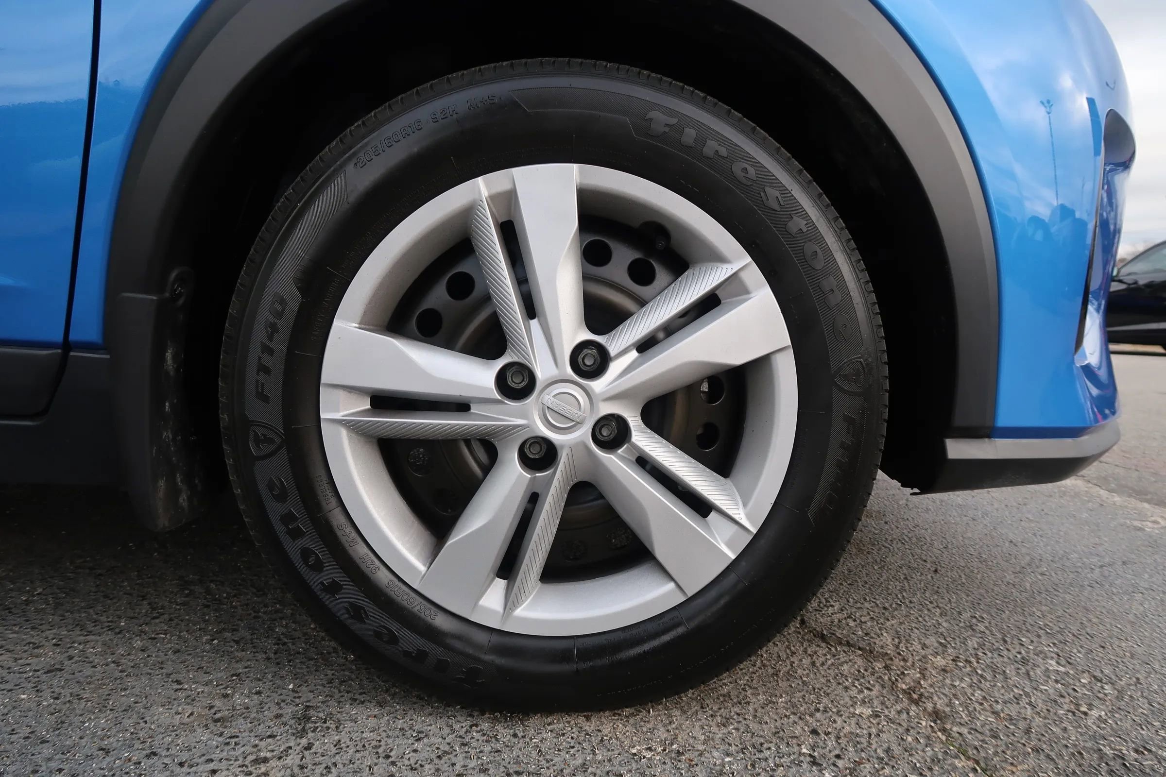 Used 2024 Nissan Kicks S image 47