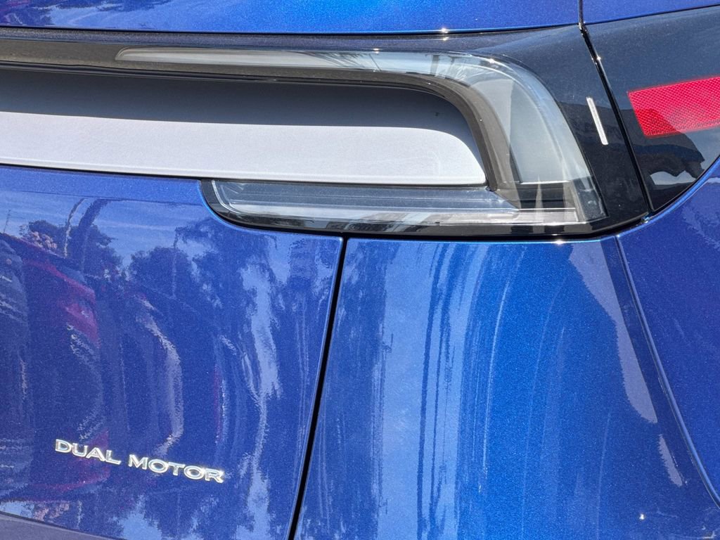 Used 2026 Tesla Model Y AWD image 31