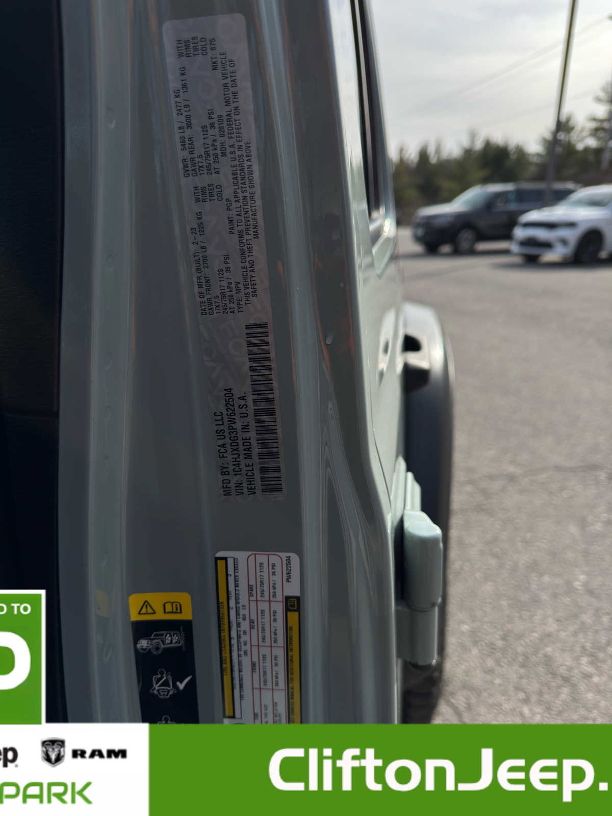 Used 2023 Jeep Wrangler Sport image 27