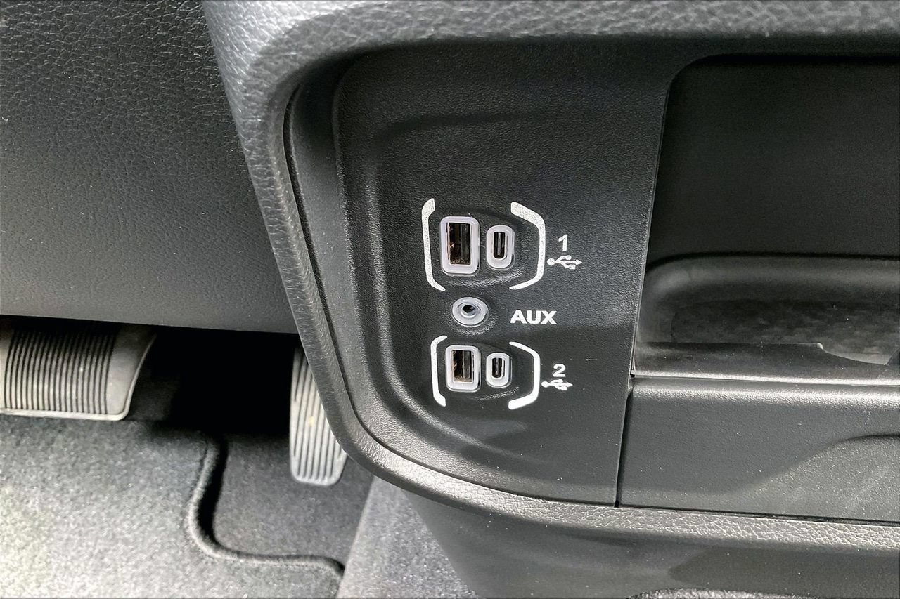 Used 2025 RAM 2500 Big Horn AWD/4WD image 17