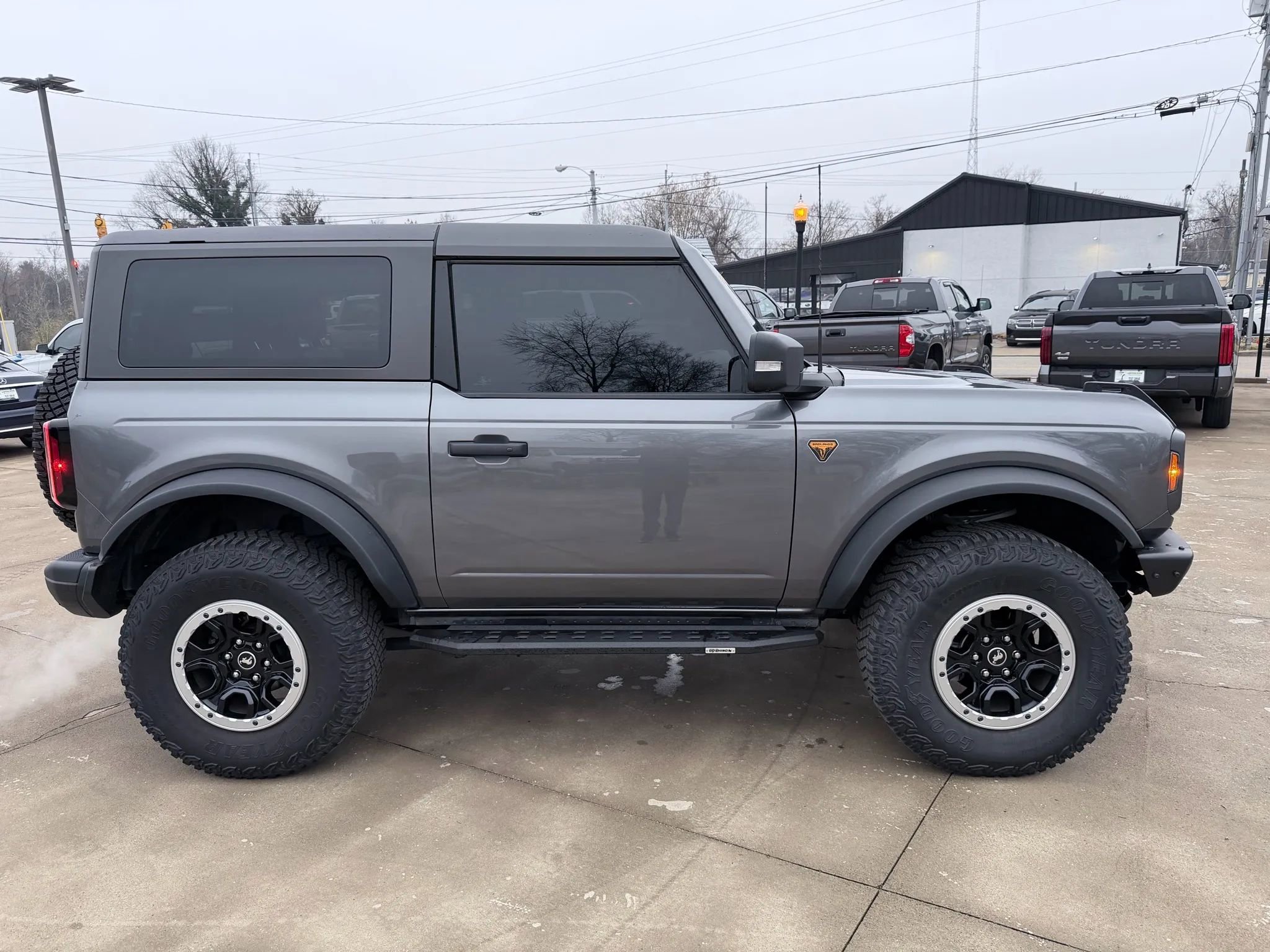 Used 2022 Ford Bronco Badlands image 7