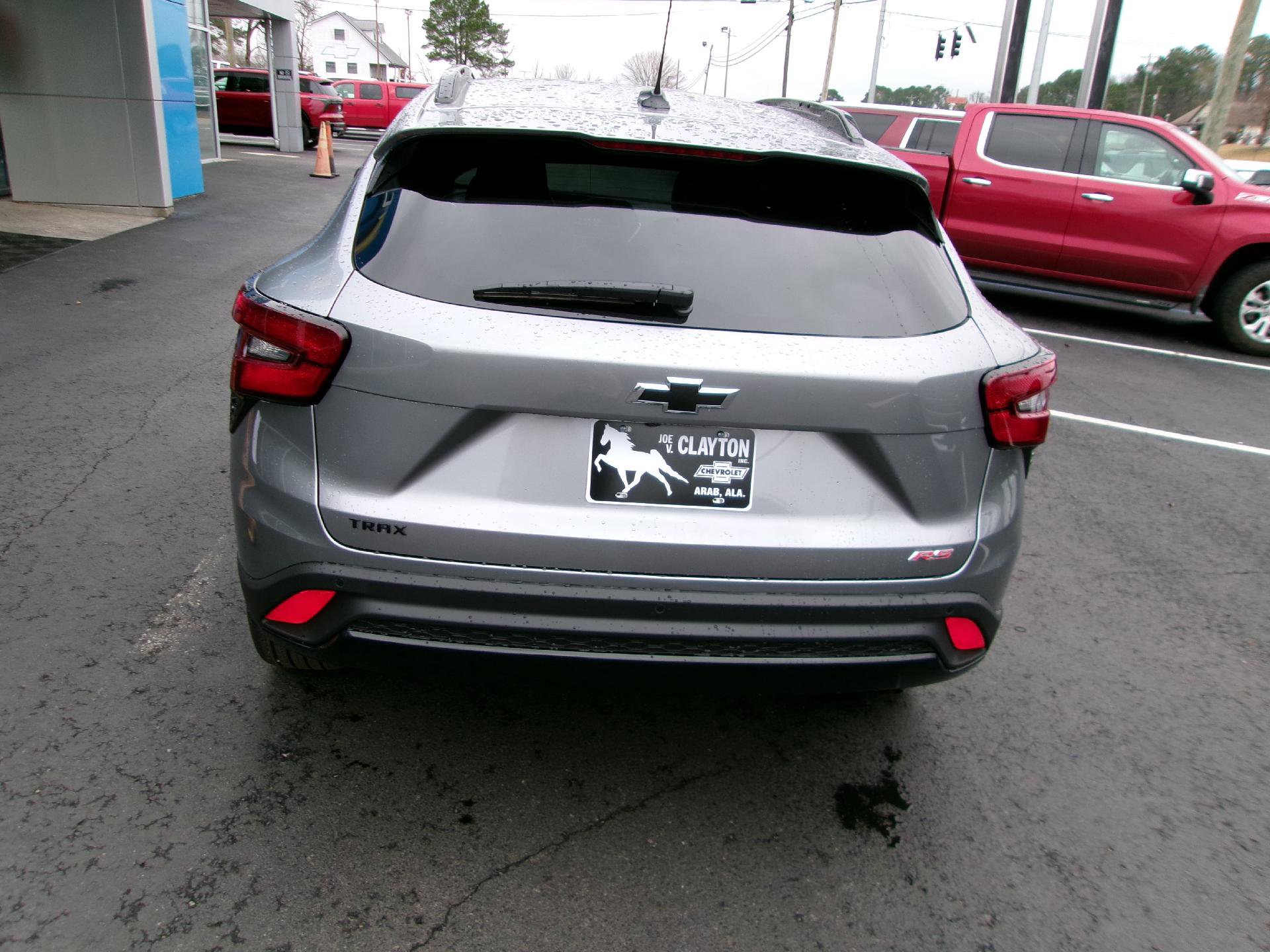 New 2026 Chevrolet Trax RS w/ Sunroof Package image 5