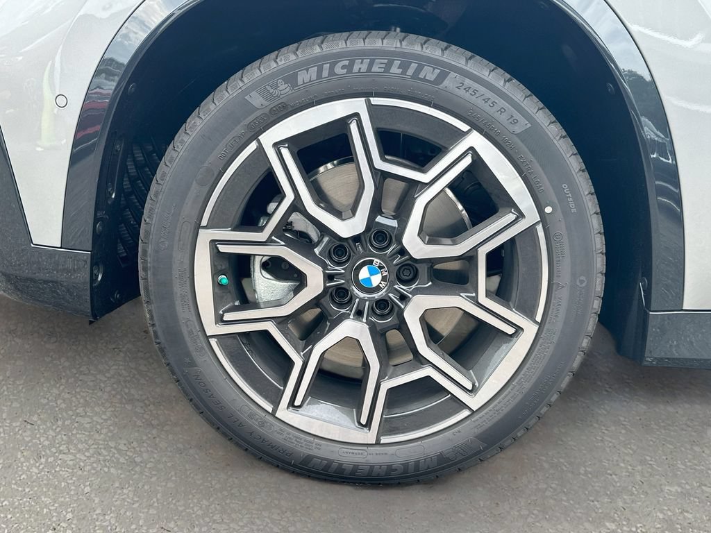New 2026 BMW X1 xDrive28i w/ Technology Package AWD/4WD image 32