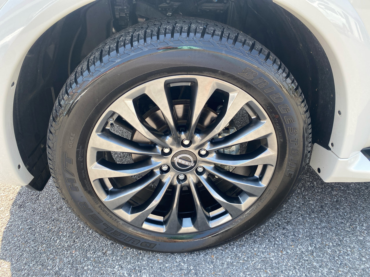 Used 2024 Nissan Armada Platinum w/ Captain's Chairs Package image 9