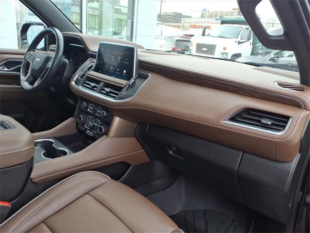Used 2024 Chevrolet Suburban High Country w/ Advanced Technology Package image 22