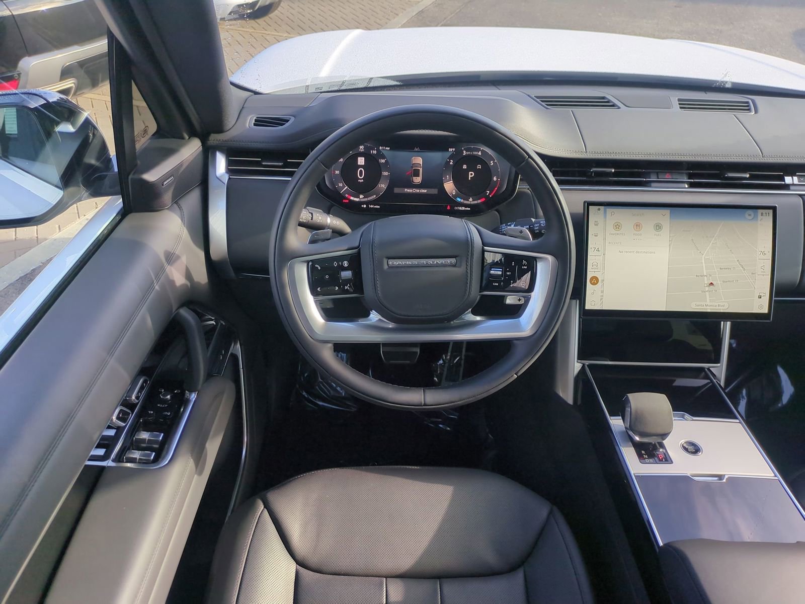 Used 2024 Land Rover Range Rover SE image 27