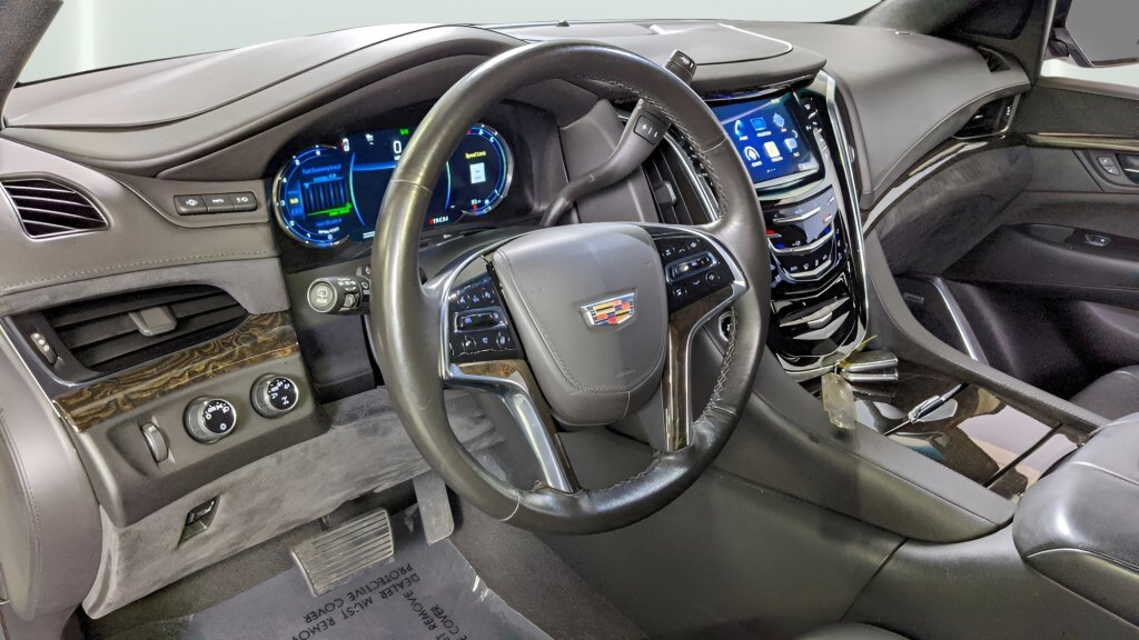 Used 2016 Cadillac Escalade Platinum image 15