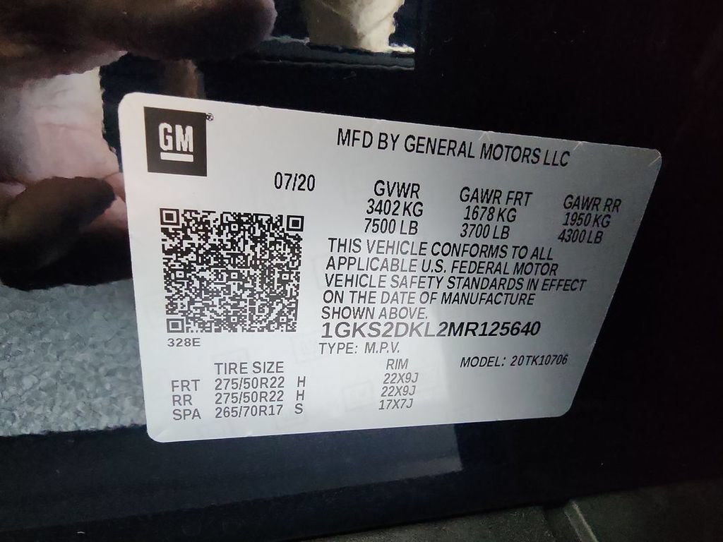 Certified 2021 GMC Yukon Denali w/ Denali Premium Package AWD/4WD image 34