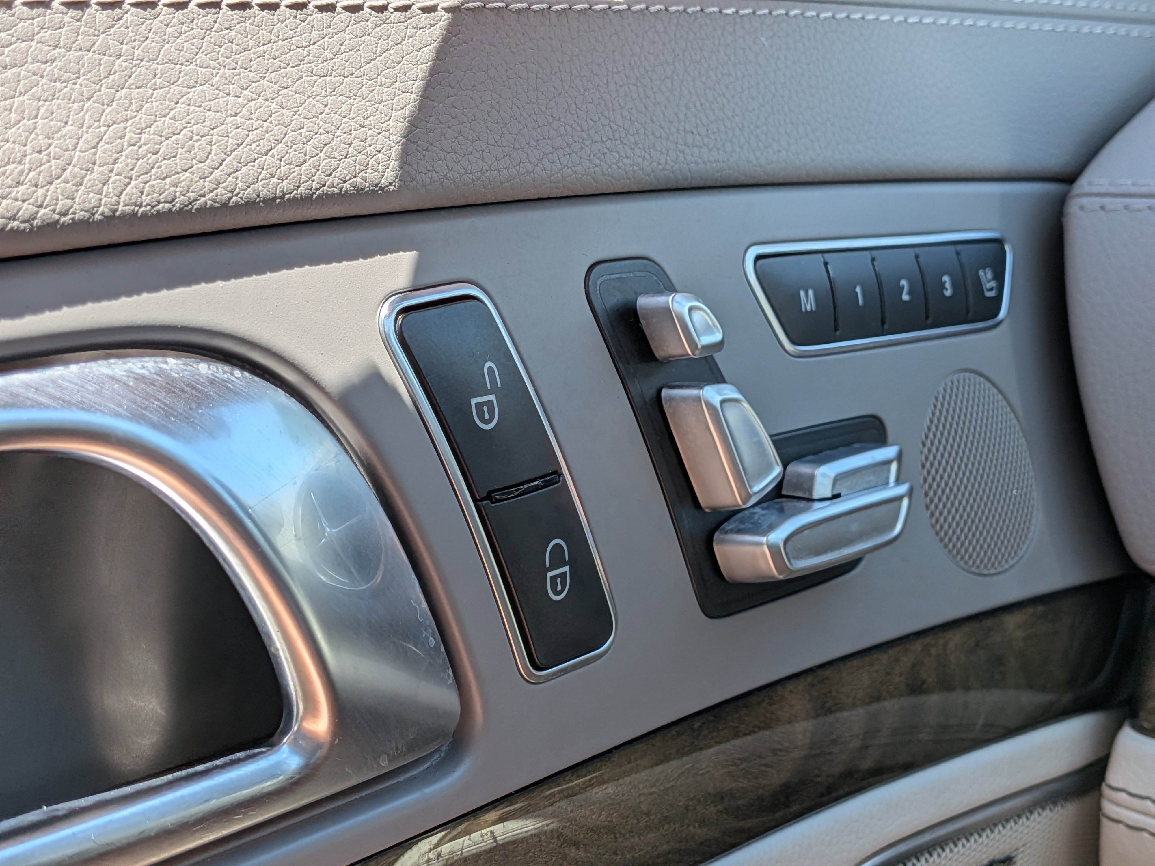 Used 2015 Mercedes-Benz SL 400 w/ Premium I Package image 20