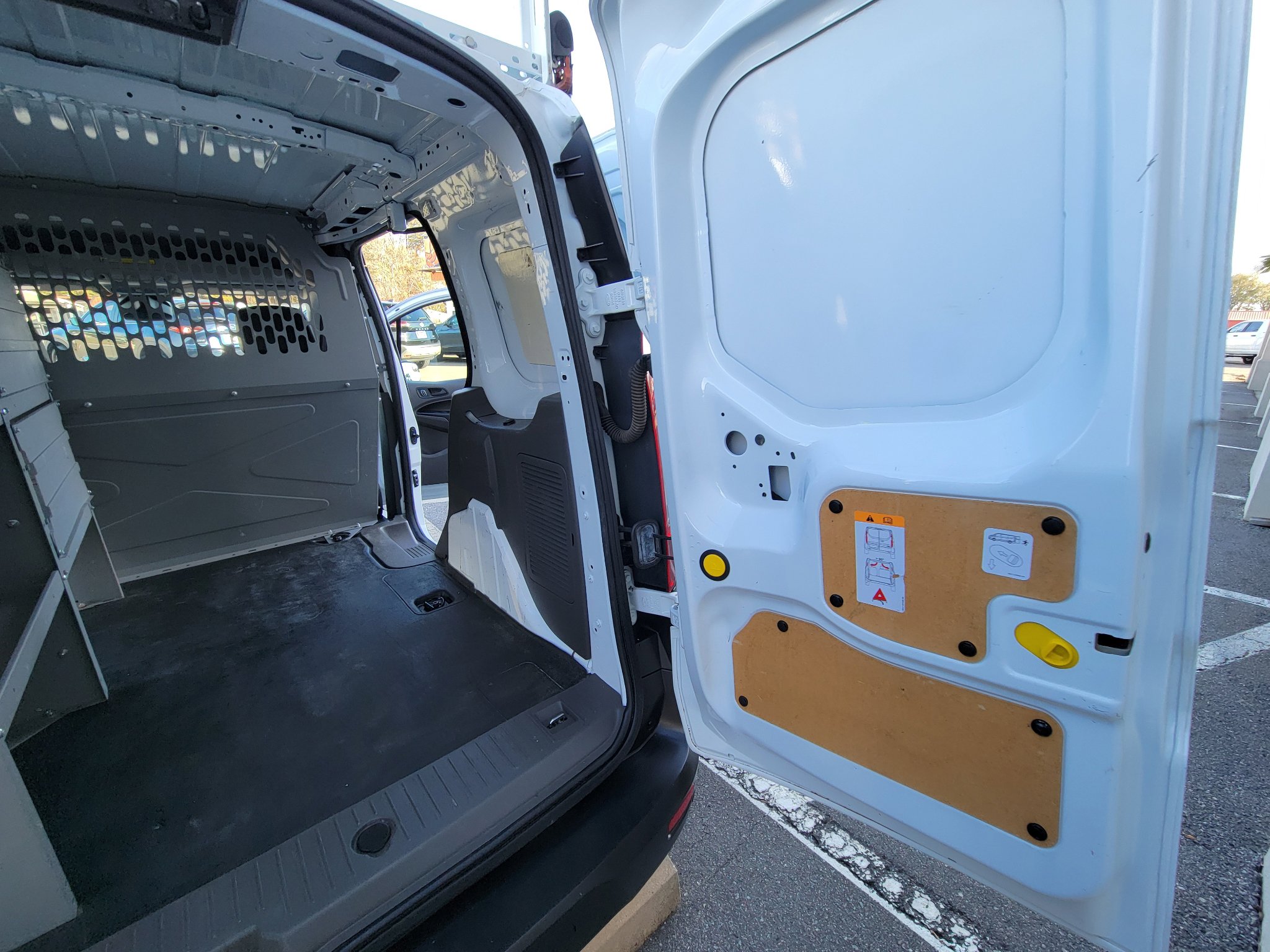 Used 2021 Ford Transit Connect XL image 34