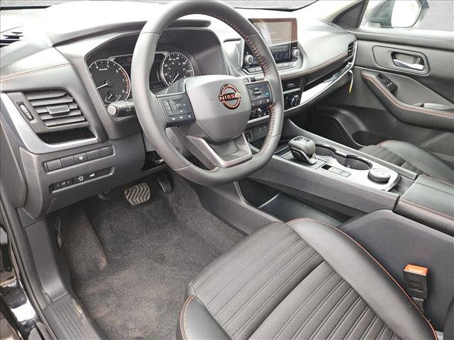 New 2026 Nissan Rogue SV AWD/4WD image 10