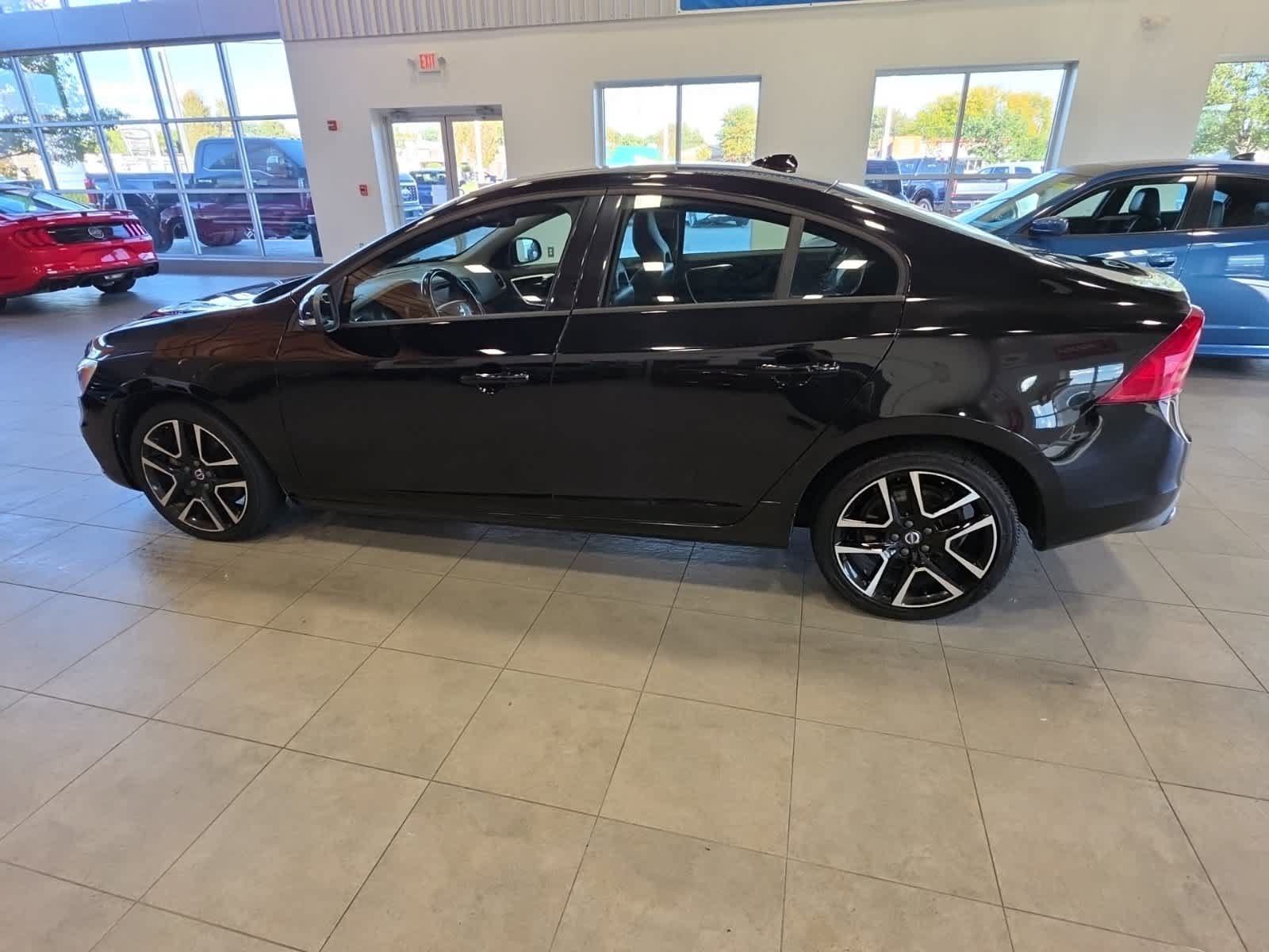 Used 2018 Volvo S60 T5 Dynamic w/ Protection Package AWD/4WD image 12