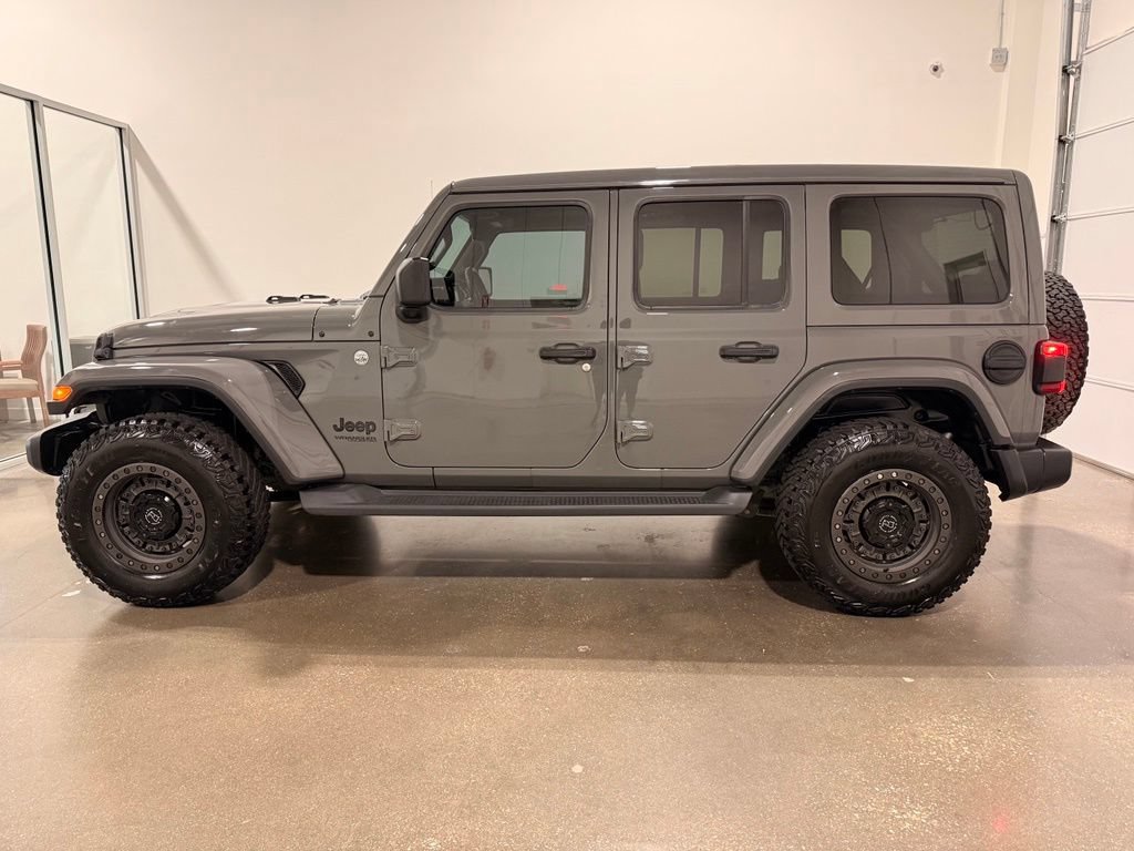 Used 2020 Jeep Wrangler Unlimited Sahara AWD/4WD image 8