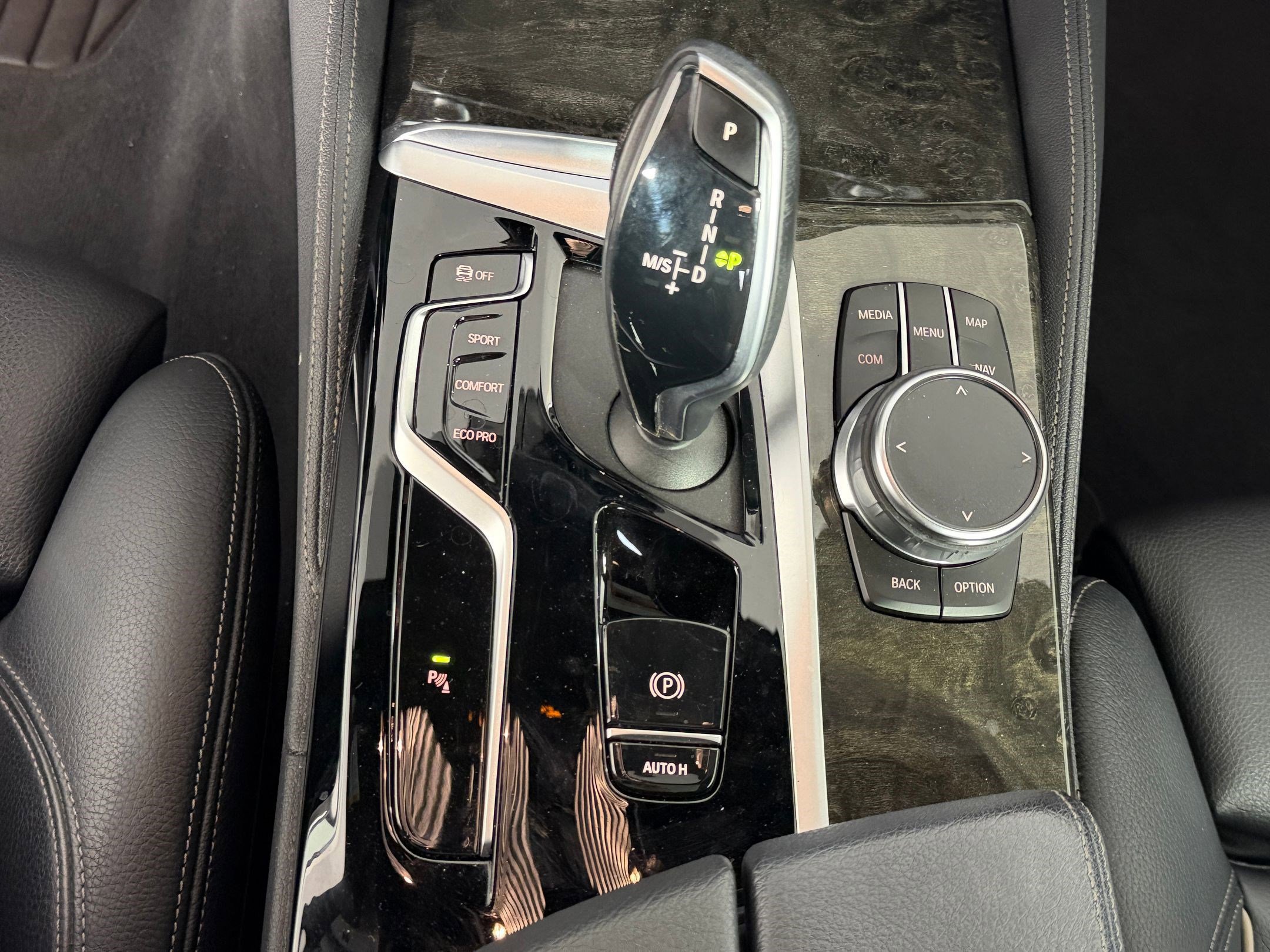 Certified 2023 BMW 540i w/ M Sport Package RWD image 18