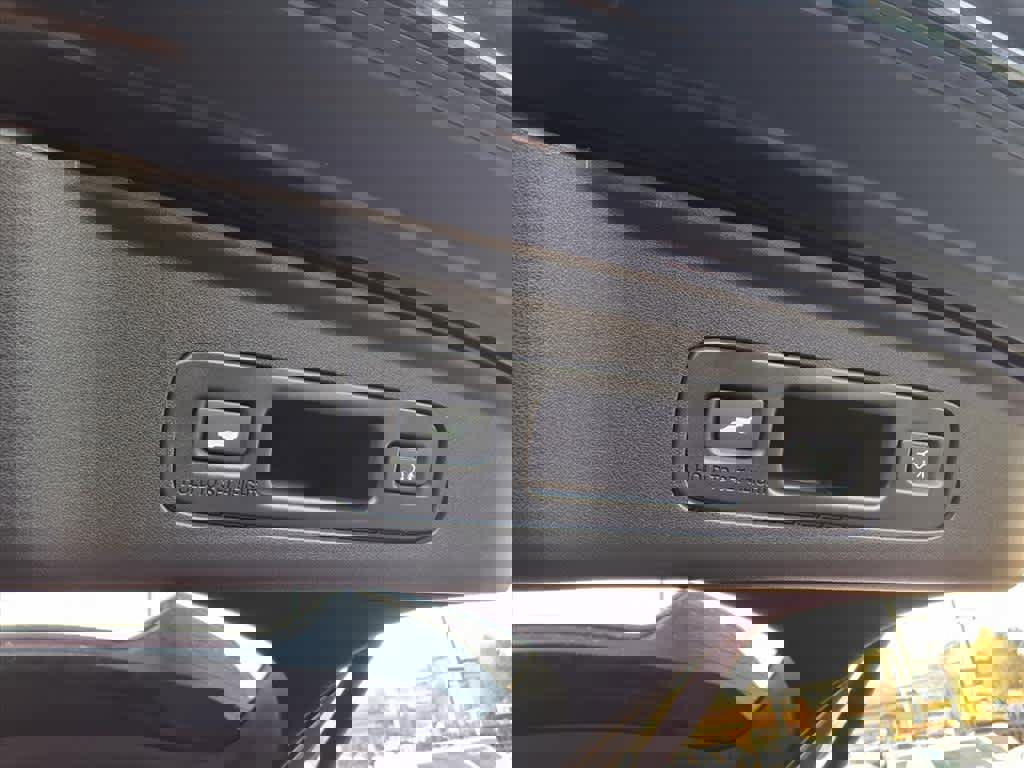 Certified 2025 Acura ADX A-Spec image 21