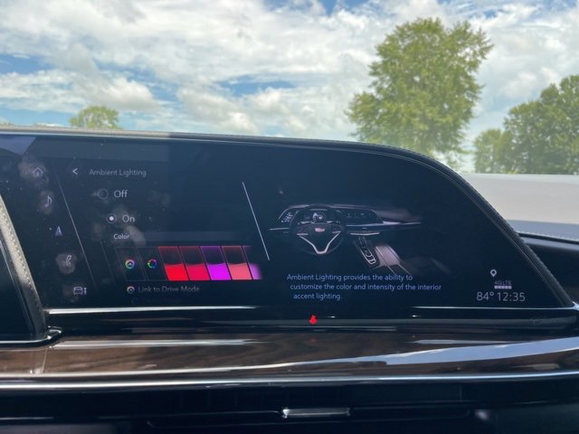 Used 2024 Cadillac Escalade Sport Platinum w/ Heavy-Duty Trailer Package image 34