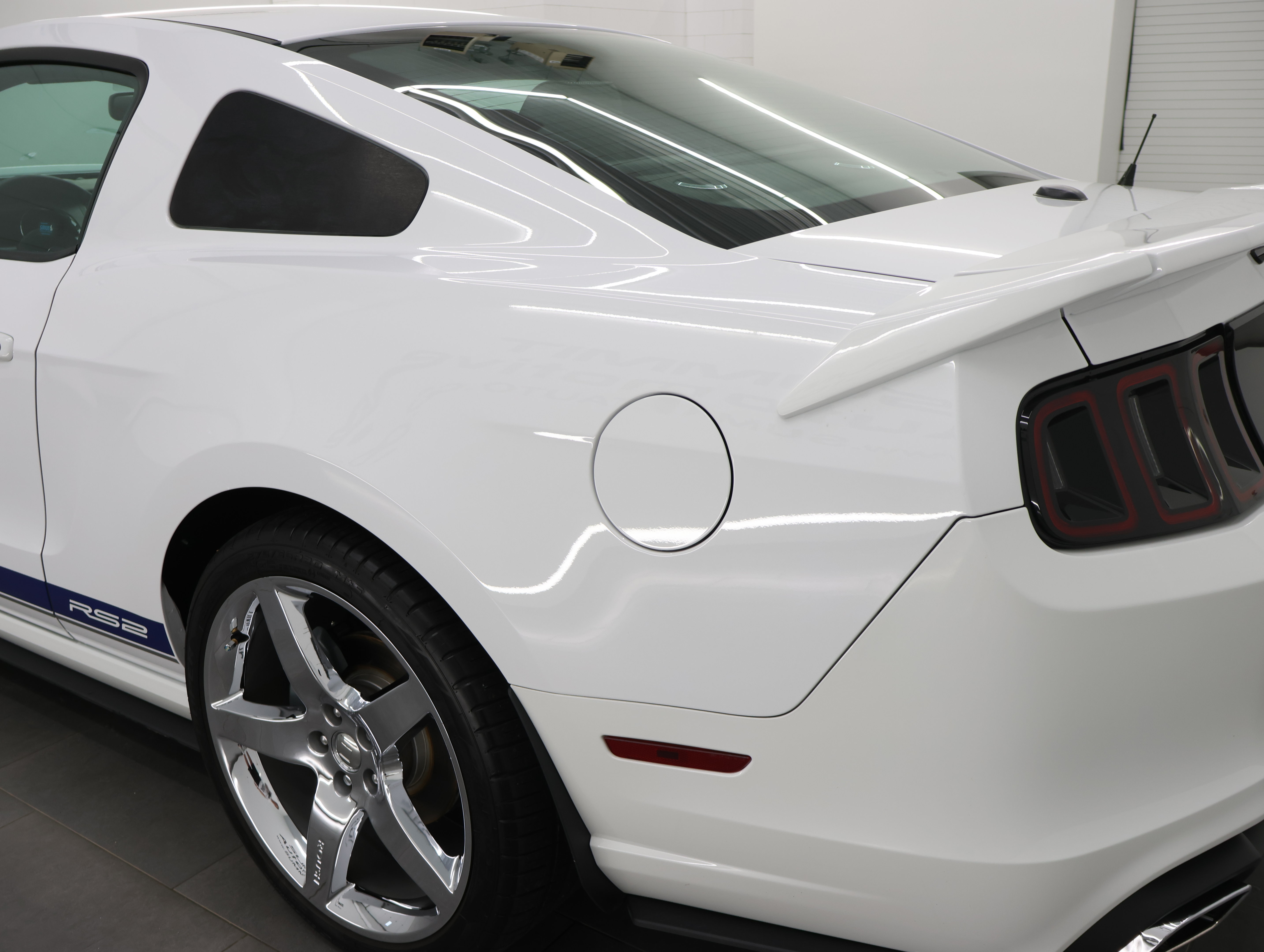 Used 2014 Ford Mustang GT Premium w/ Brembo Brake Package RWD image 36