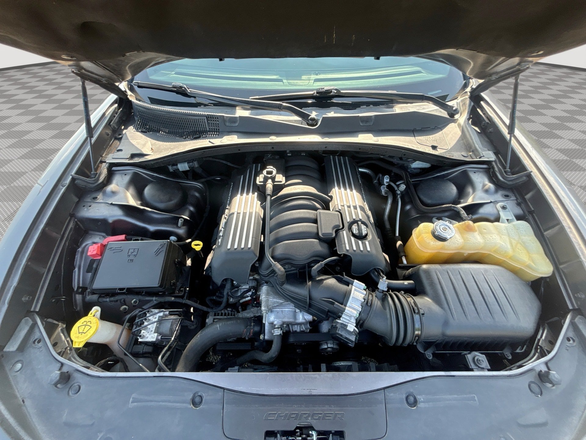 Used 2019 Dodge Charger Scat Pack w/ Plus Group RWD image 18